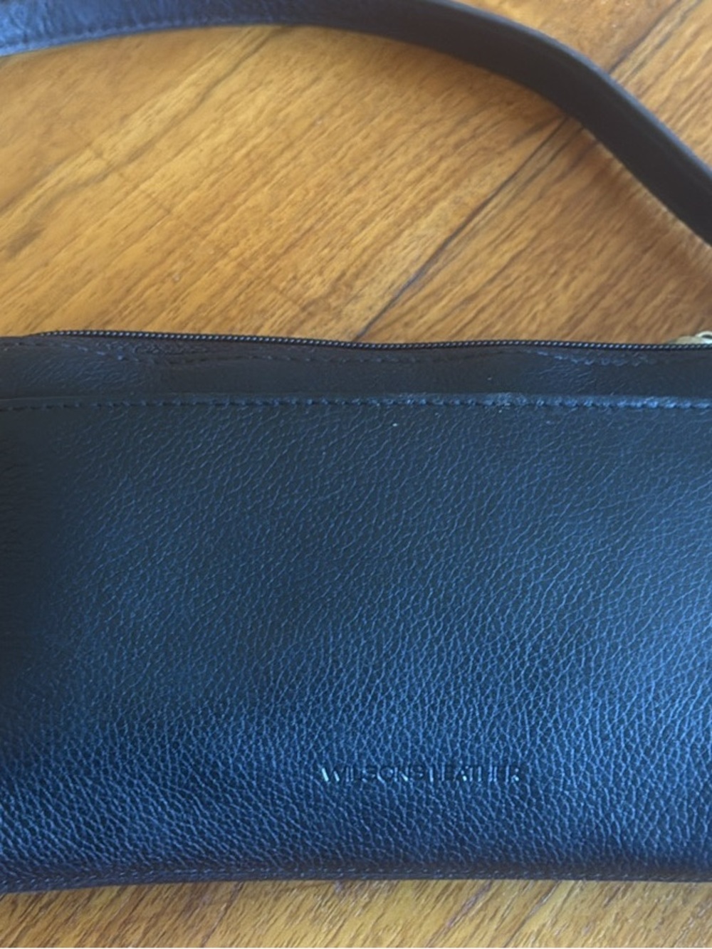 Wilsons Leather Black Leather crossbody Bag with Zip Top